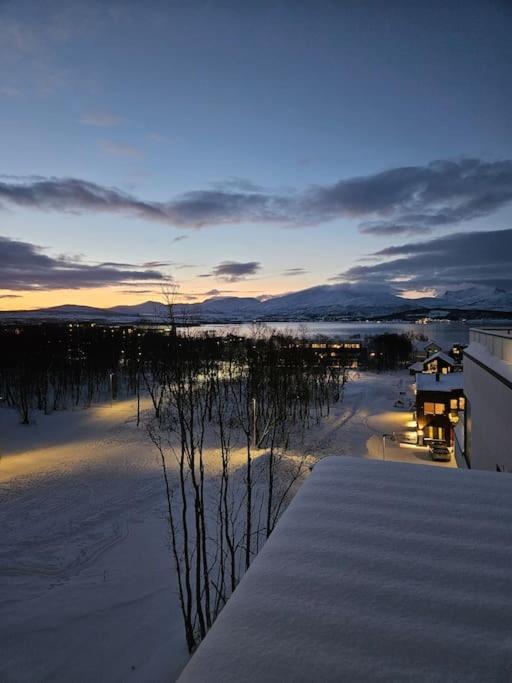Ny Leilighet I Nytt Bygg I Naturskjonne Omgivelser! Tromsø Dış mekan fotoğraf
